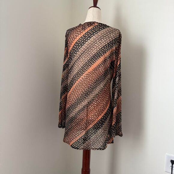 Brown and tan New York & Company blouse with keyhole detail - Picture 3 of 4